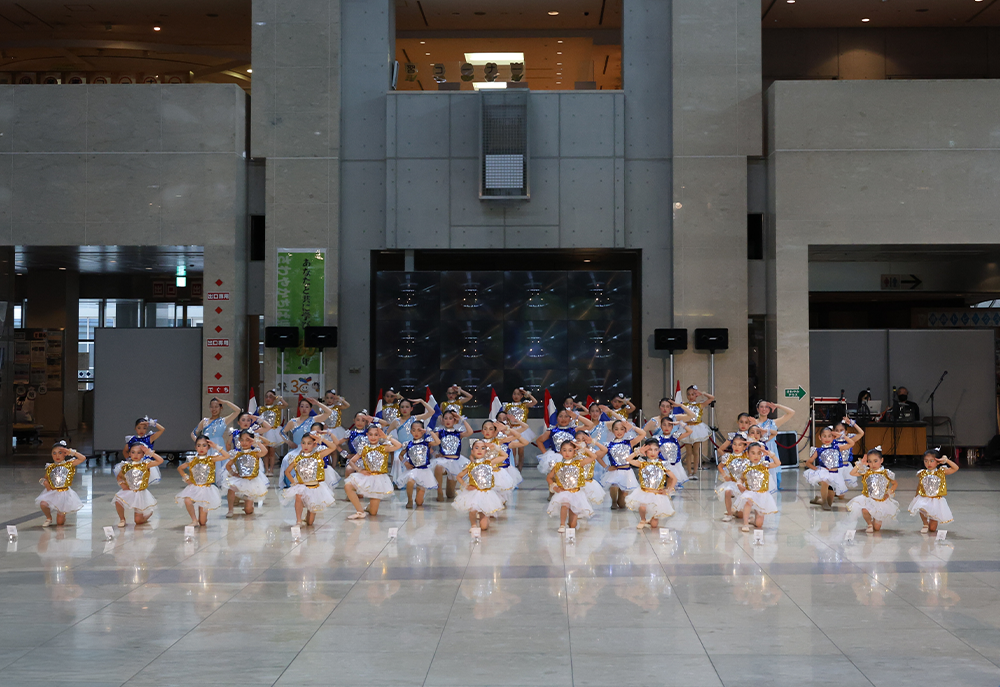 Dream Baton Twirlersのメンバー全員での集合写真